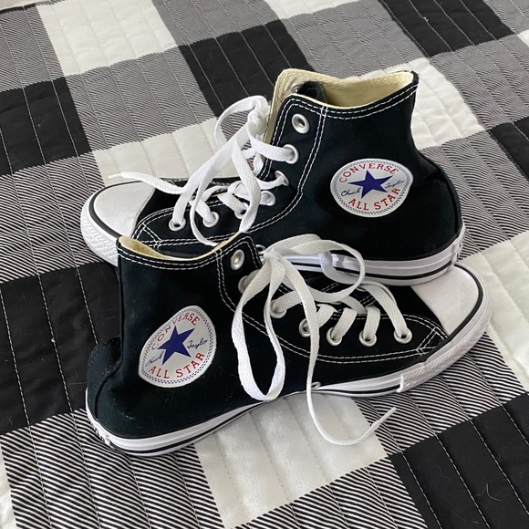 converse high tops size 6